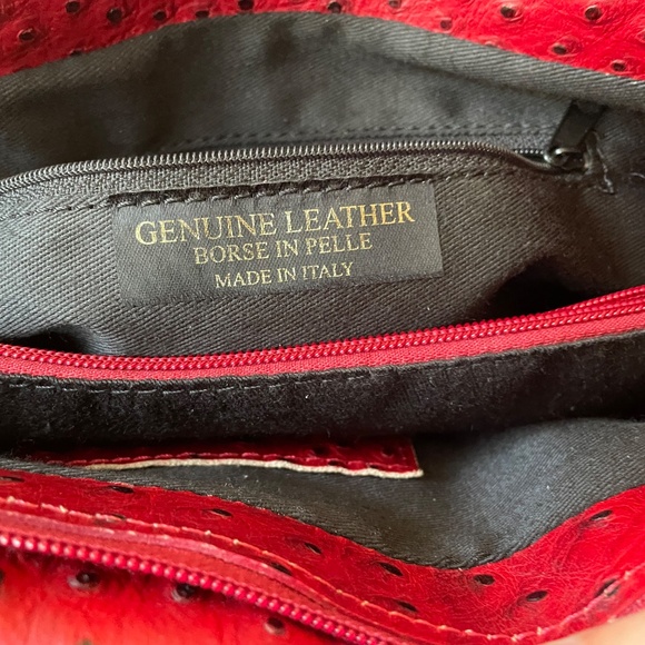 Elegant Red Satchel Bag - Picture 4 of 5